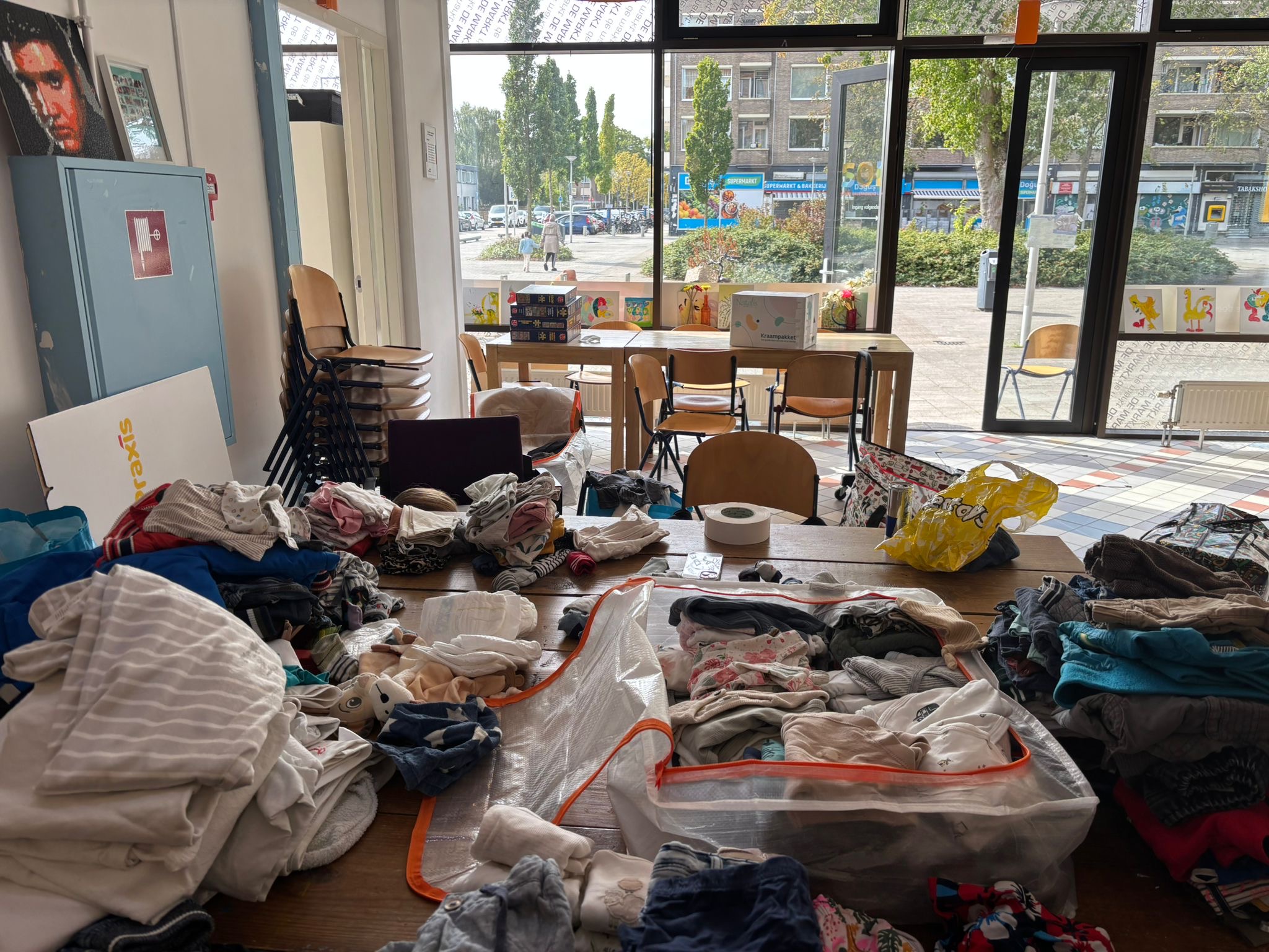 FB5A8847-FA06-49B5-BC8B-07D574405DB9