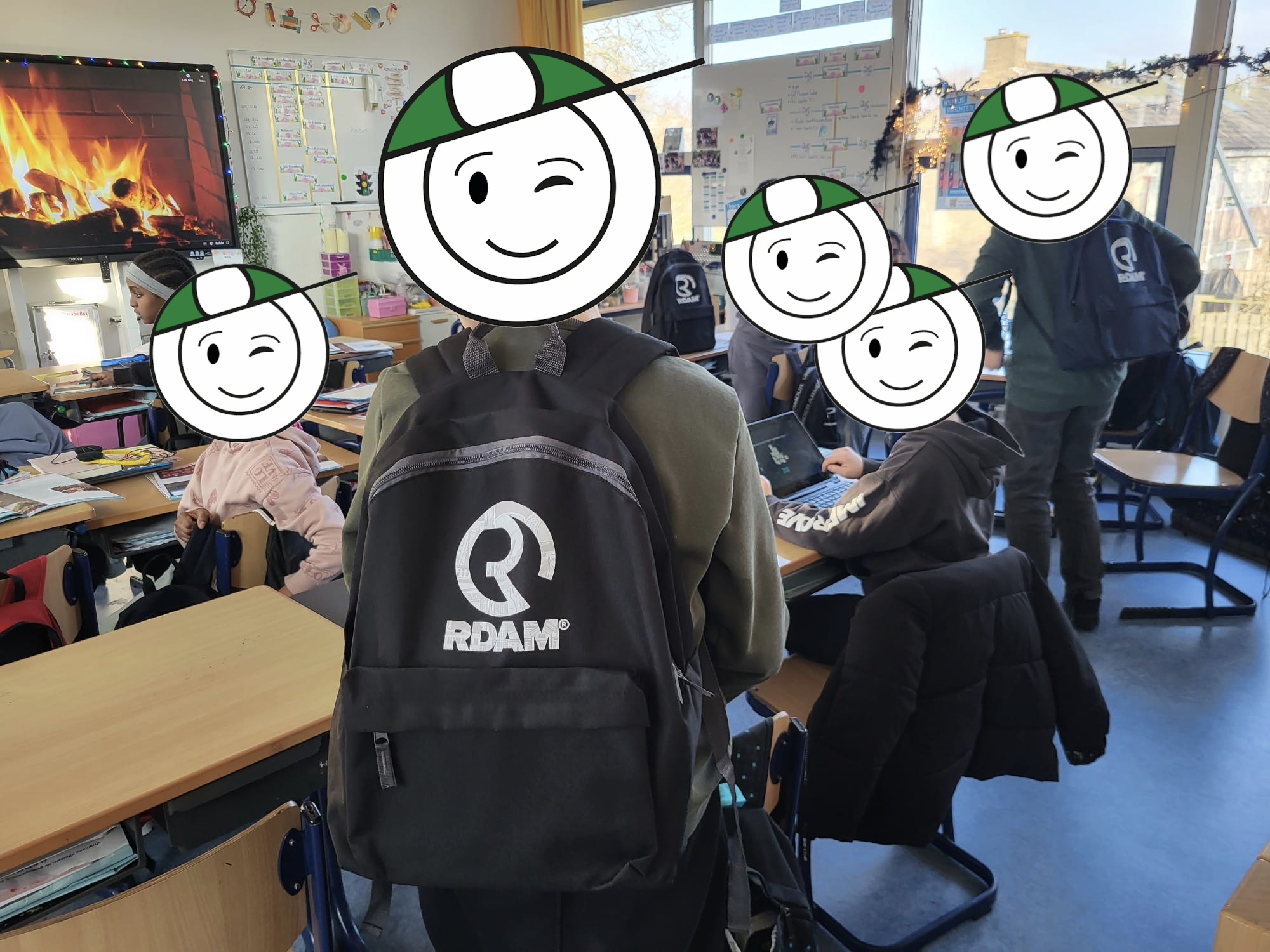 b2685adb-b238-4623-a7e3-c27b77862aef